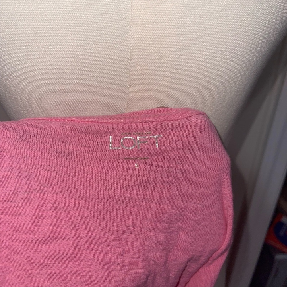Ann Taylor Loft Pink Women's Top - Picture 4 of 5